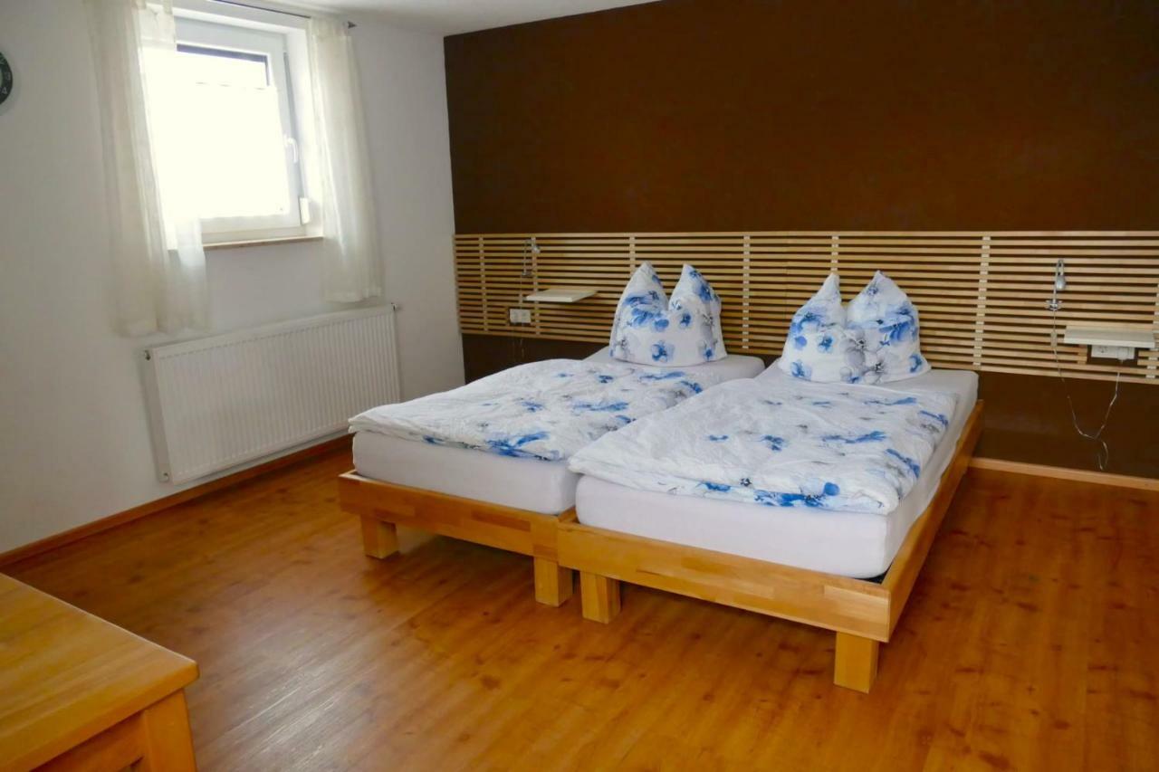 Haag Zimmervermietung Ebnat Esterno foto