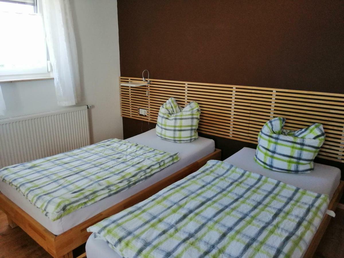 Haag Zimmervermietung Ebnat Esterno foto